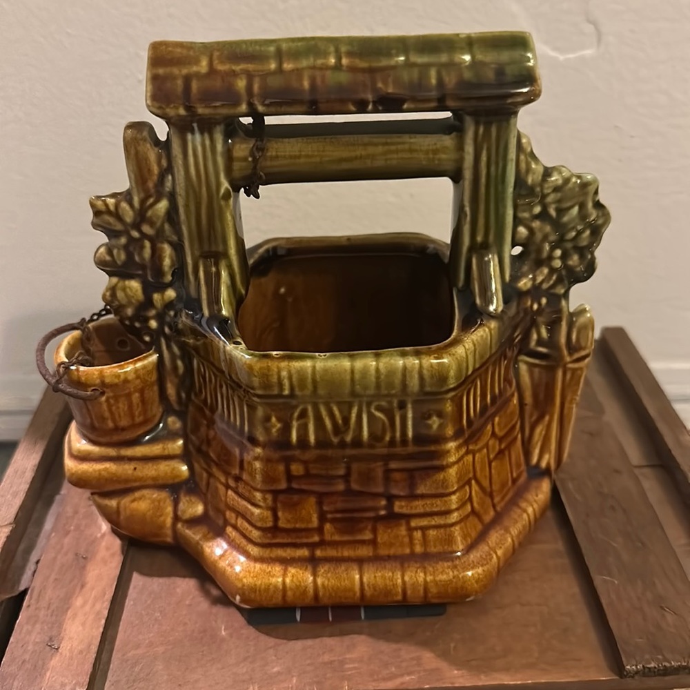 McCoy pottery wishing well